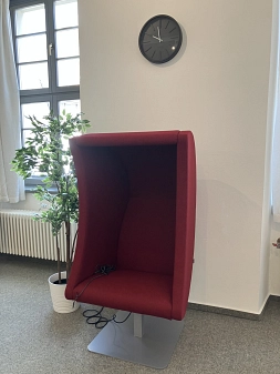 Audio Chair in der Jugendbibo Audio Chair in der Jugendbibo