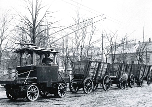 elekrtische, gleislose Bahn im Winter