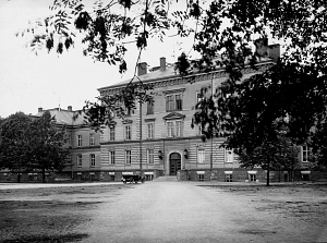 Friedrich-Ebert-Straße 2. Stadthausvorplatz (1924).jpg