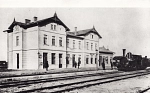 Friedrich-Ebert-Straße 2a. Muldentalbahnhof.jpg